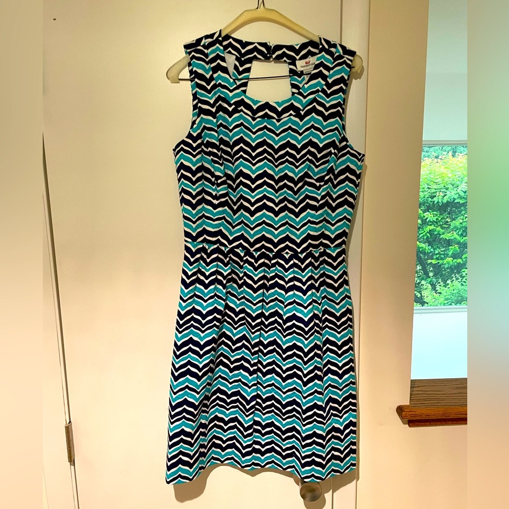 Vineyard vines size 6 dress
